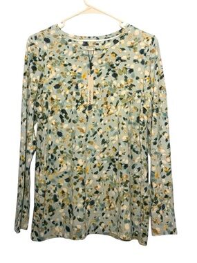 Chico's Shirt Mint Green Floral-Print Long Sleeve Tee New With Tags Size Medium